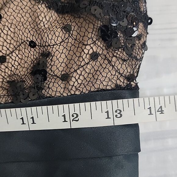 BCBGMAXAZRIA sleeveless scalloped lace trim silk midi dress Women's Size 2 - Picture 12 of 14